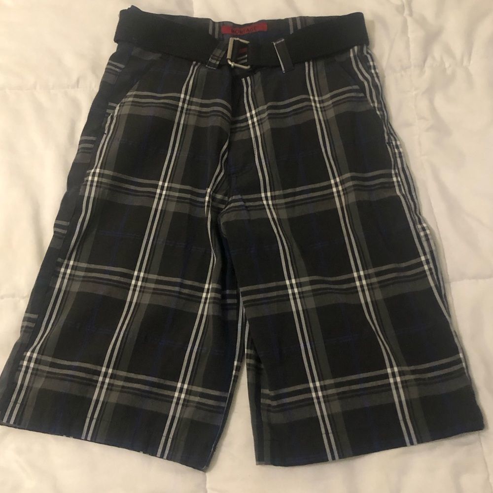 Montage big boy long walking shorts with belt size 12 black plaid